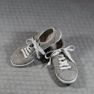 Taos Women's Size 9 Star Comfort Khaki Wash Lace Up Sneakers